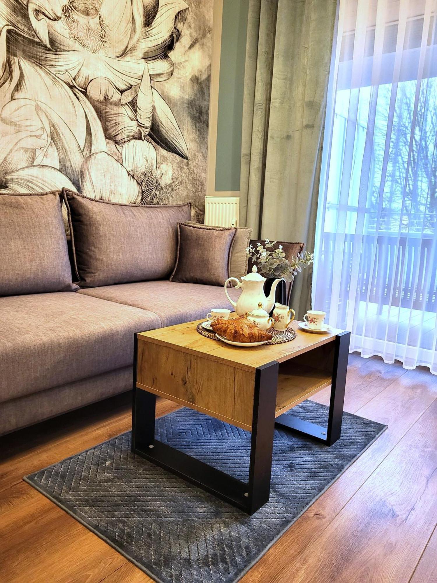 Miodowy Dom Exspanse Apartament 2 Lub 3 Pokoje Z Tarasem I Parkingiem Колобжег Екстериор снимка