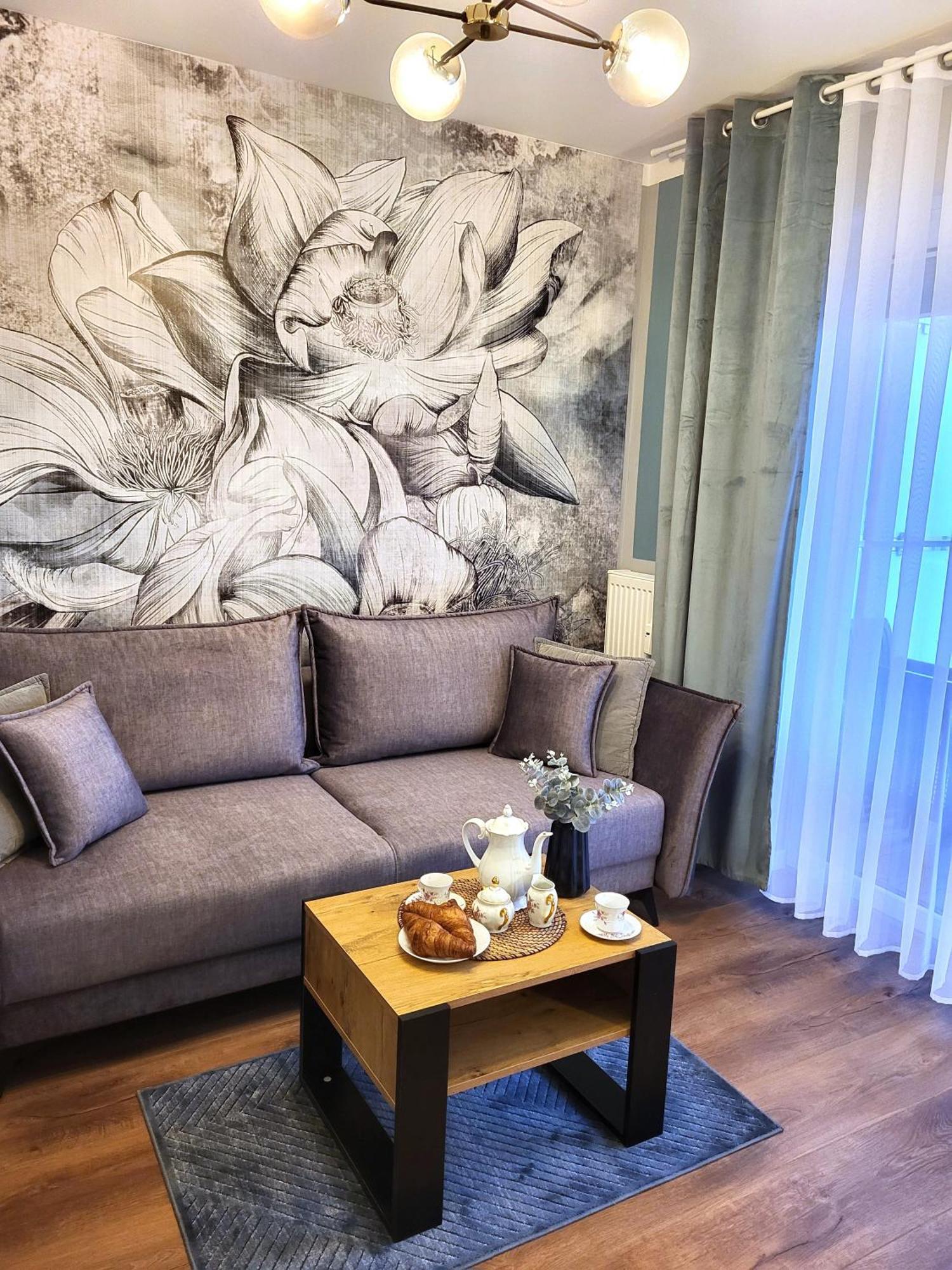 Miodowy Dom Exspanse Apartament 2 Lub 3 Pokoje Z Tarasem I Parkingiem Колобжег Екстериор снимка